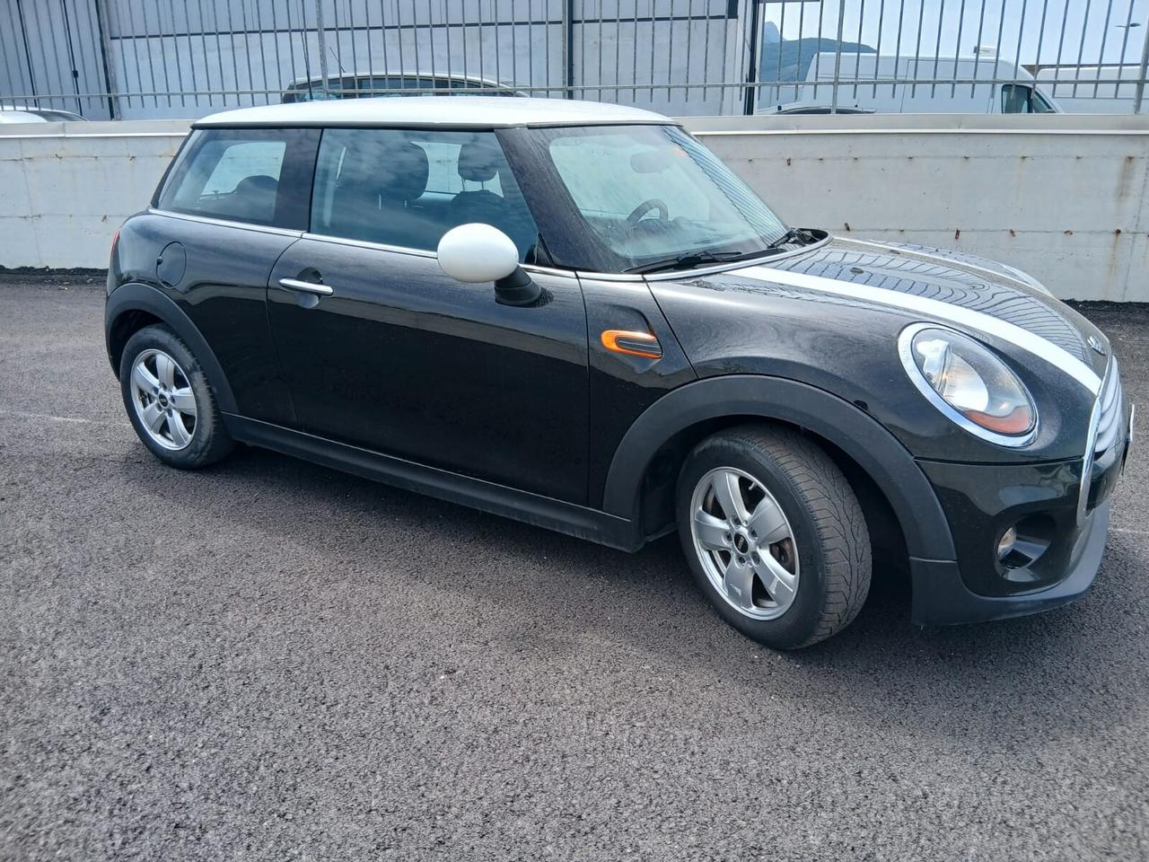 Mini 1.5 Cooper D Business XL