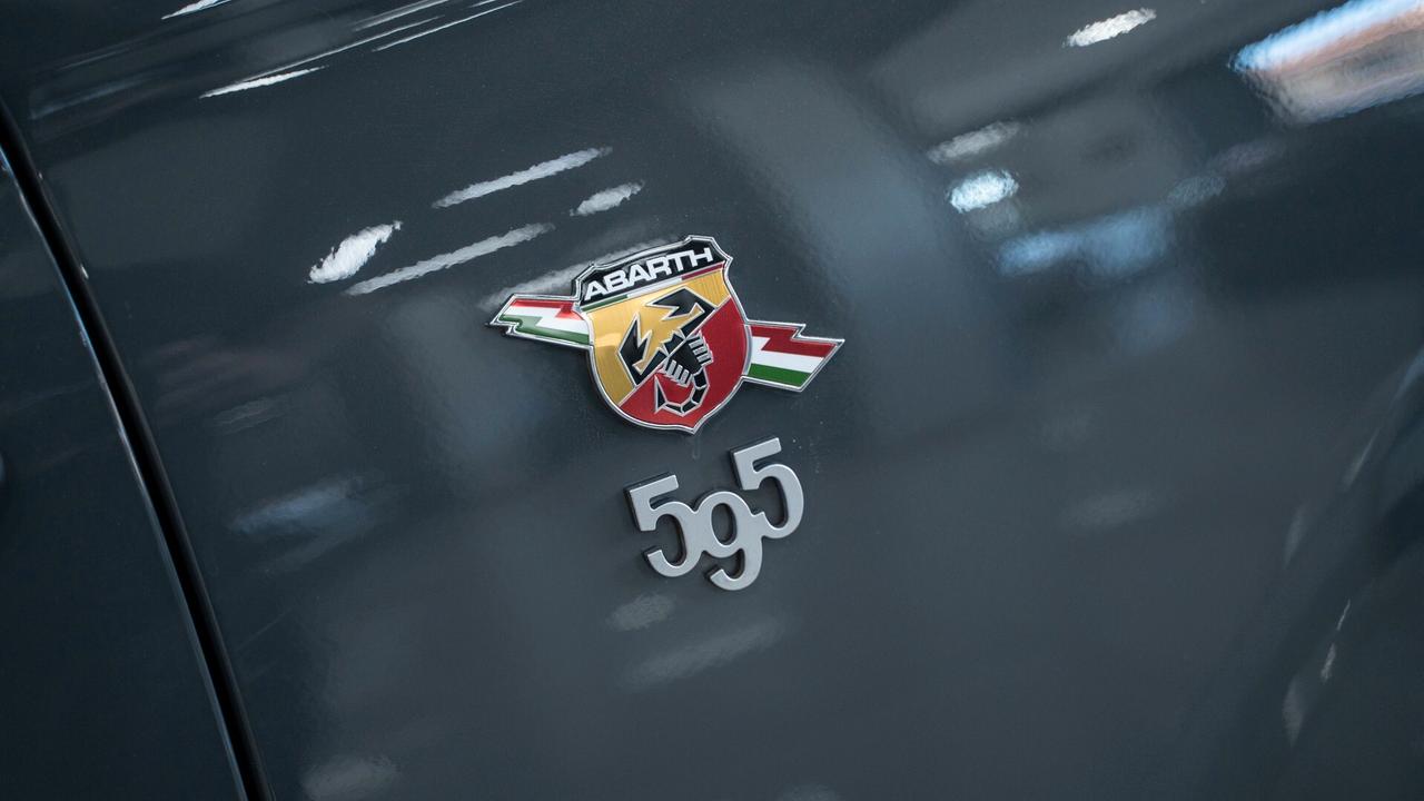 Abarth 595 Competizione 1.4 TJET 180CV SABELT BEATS BREMBO CARBON XENO NAVI FULL OPTIONAL