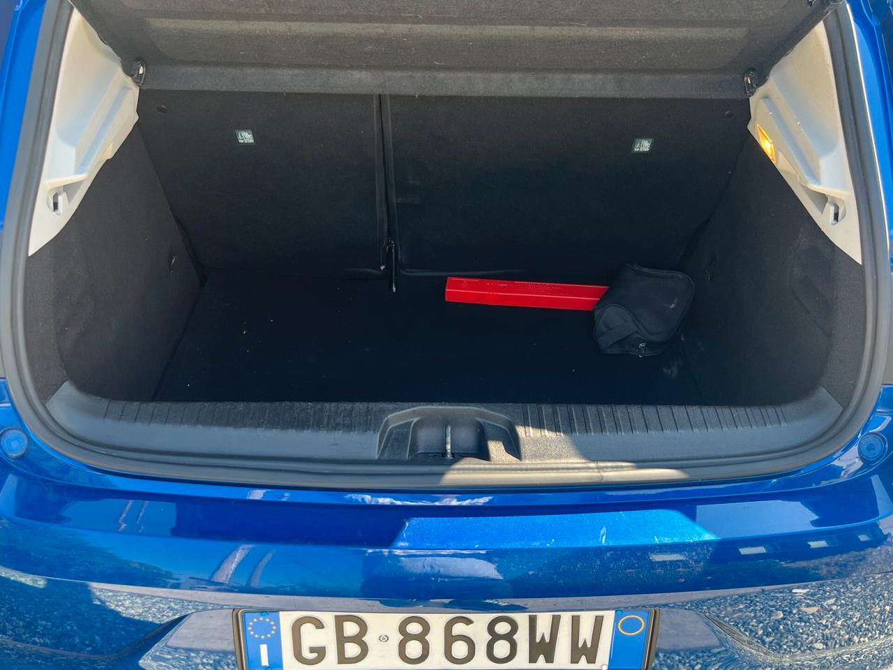Renault Clio TCe 100 CV 5 p Edition O.**km 79584**