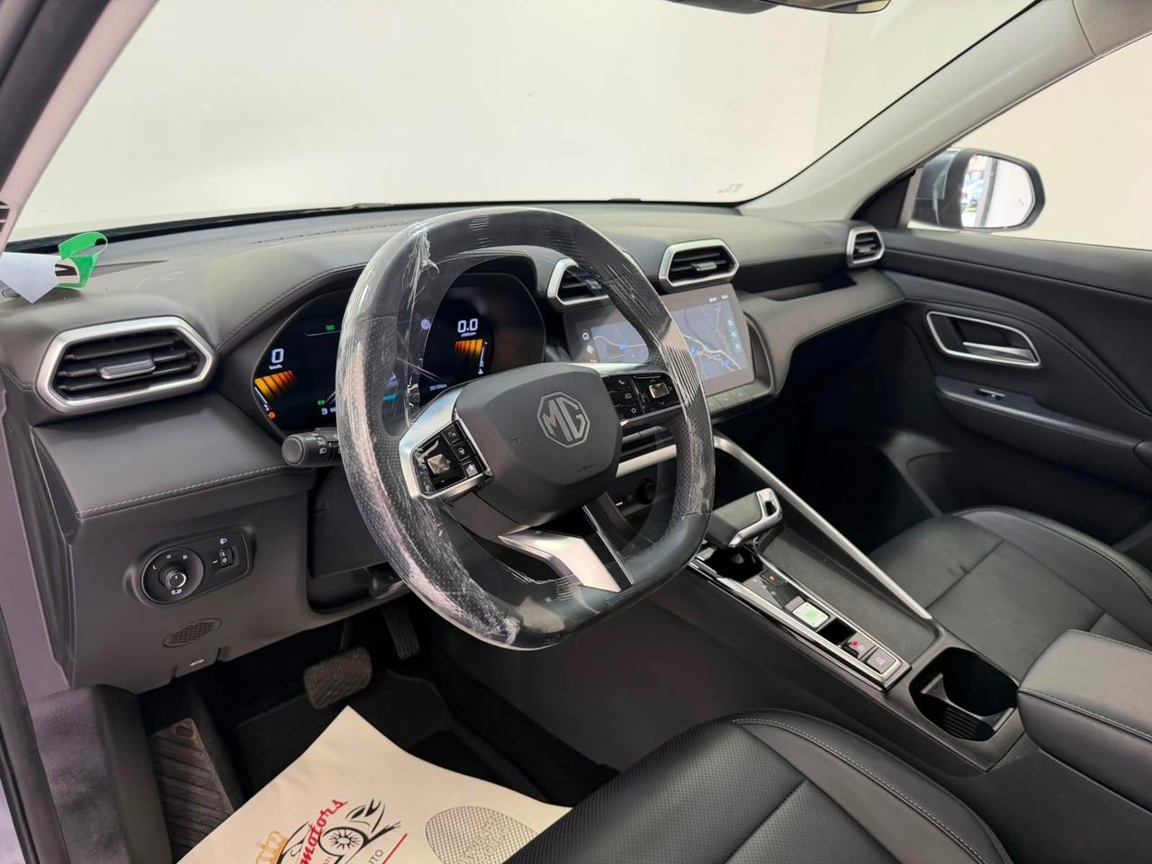 Mg ZS 1.5 Hybrid+ Luxury-GARANZIA CASA MADRE-2025