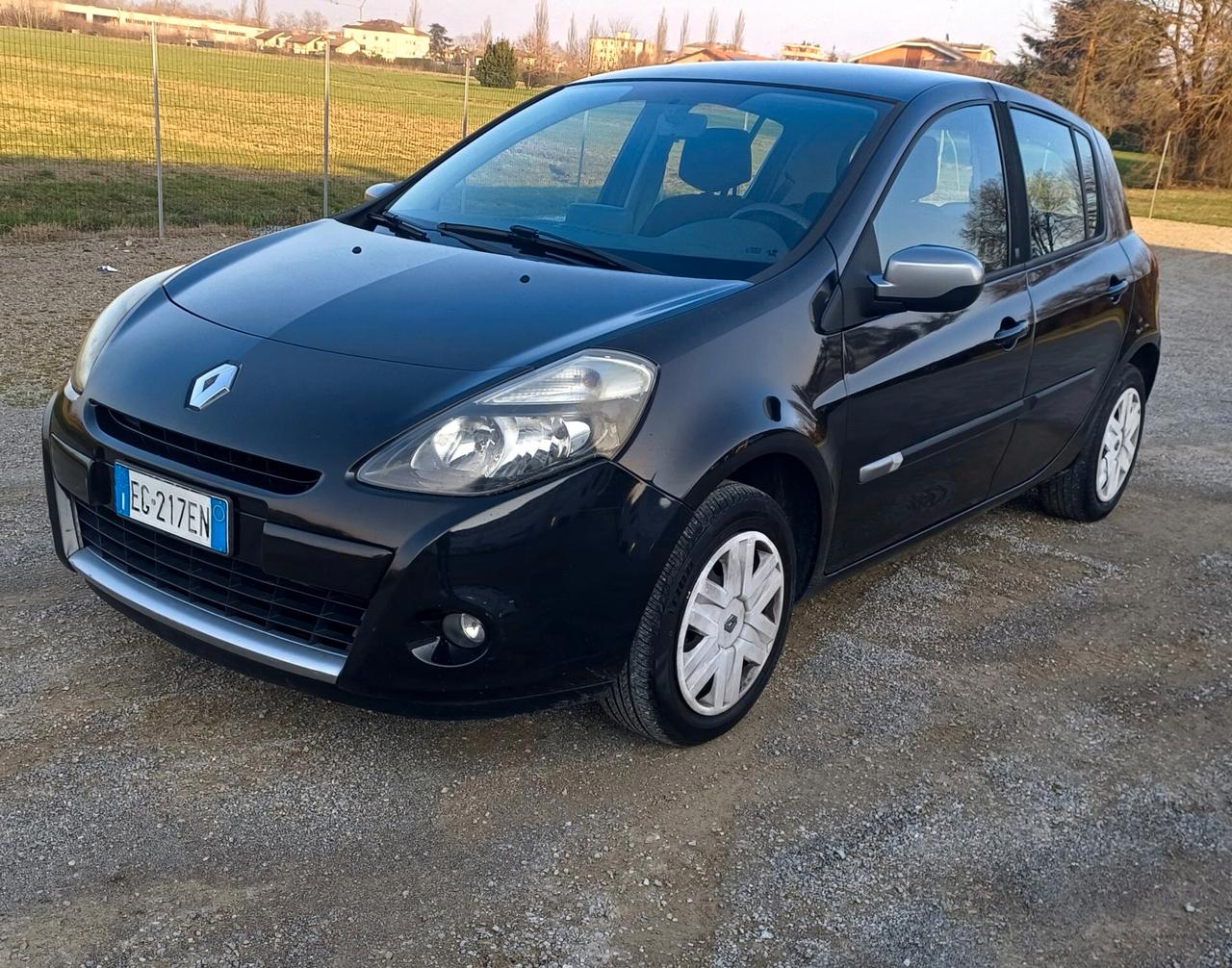 Renault Clio 1.2 16V 5 porte Dynamique