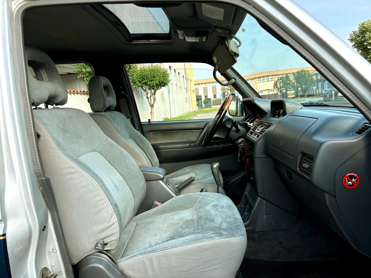 MITSUBISHI PAJERO 3p. 2.5D-Bicolore- 218000KM-2000