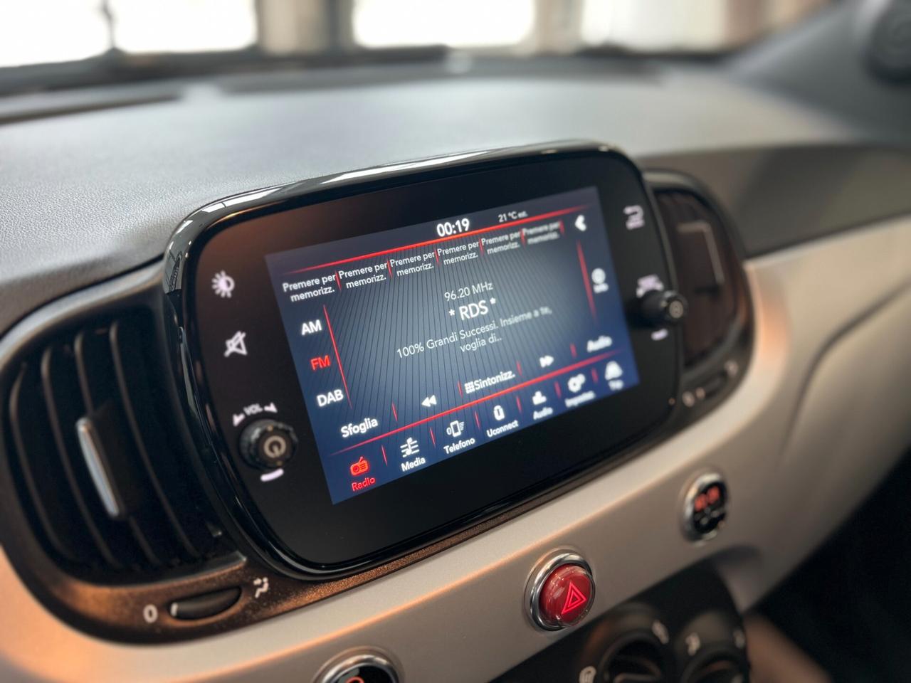 FIAT 500 1.0 70 CV HYBRID CONNECT (LEGGERE DESCRIZIONE)