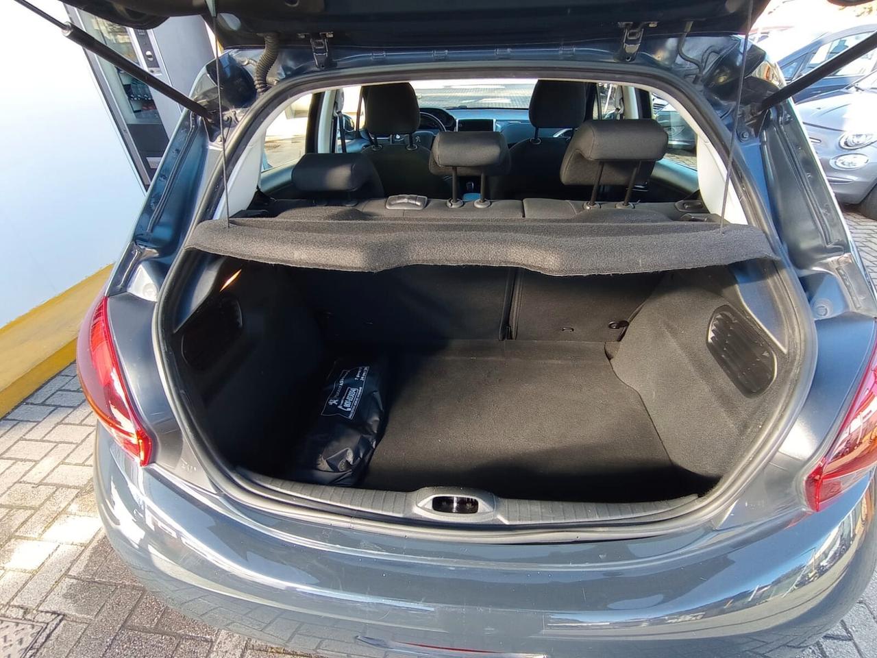 Peugeot 208 BlueHDi 100 5 porte GT Line