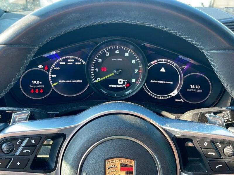 Porsche Cayenne Coupè 3.0 V6 E-Hybrid