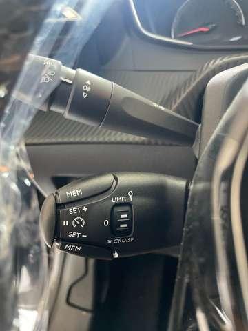 Peugeot 208 1.2 puretech Allure s