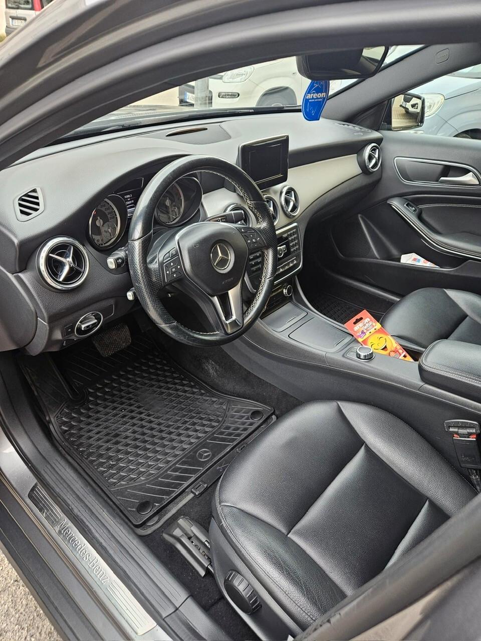 MERCEDES GLA 200 CDI 4MATIC PREMIUM PERFETTA