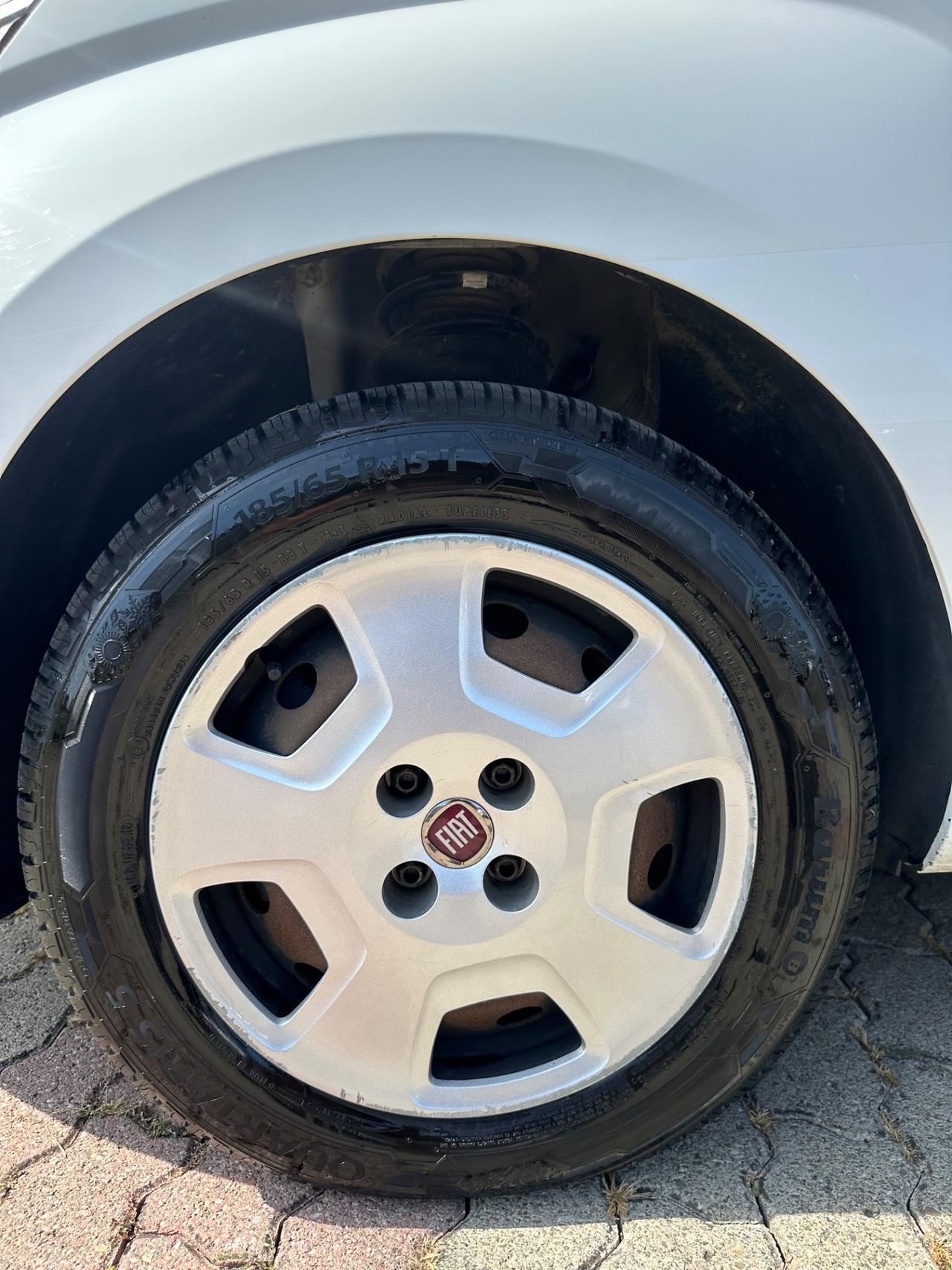 Fiat Fiorino 1.3 MJT 95CV Cargo Adventure