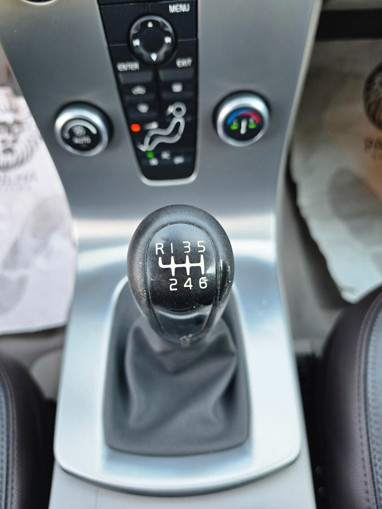 Volvo V50 2.0 D 6 MARCE - INTERNI IN PELLE