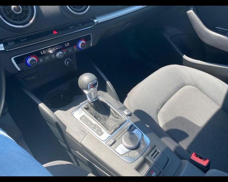Audi A3 III 2016 Sportback Sportback 30 1.6 tdi Business 116cv s-tronic my19