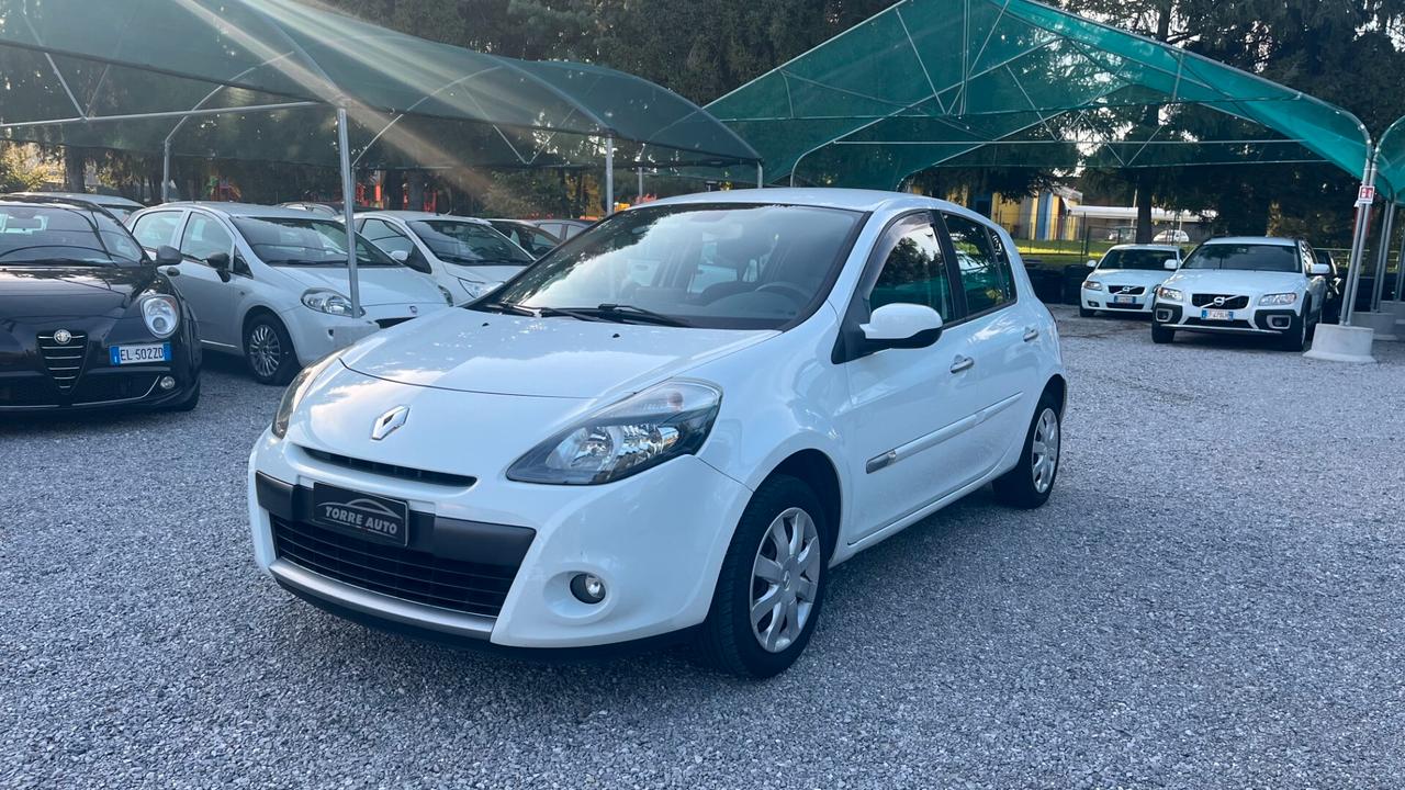Renault Clio 1.2 16V 5 porte Confort