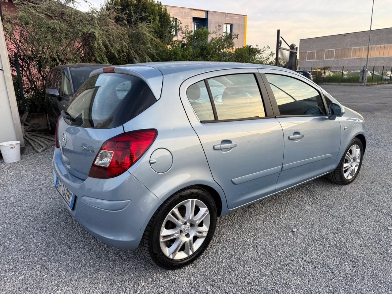Opel Corsa 1.2 3 porte Club