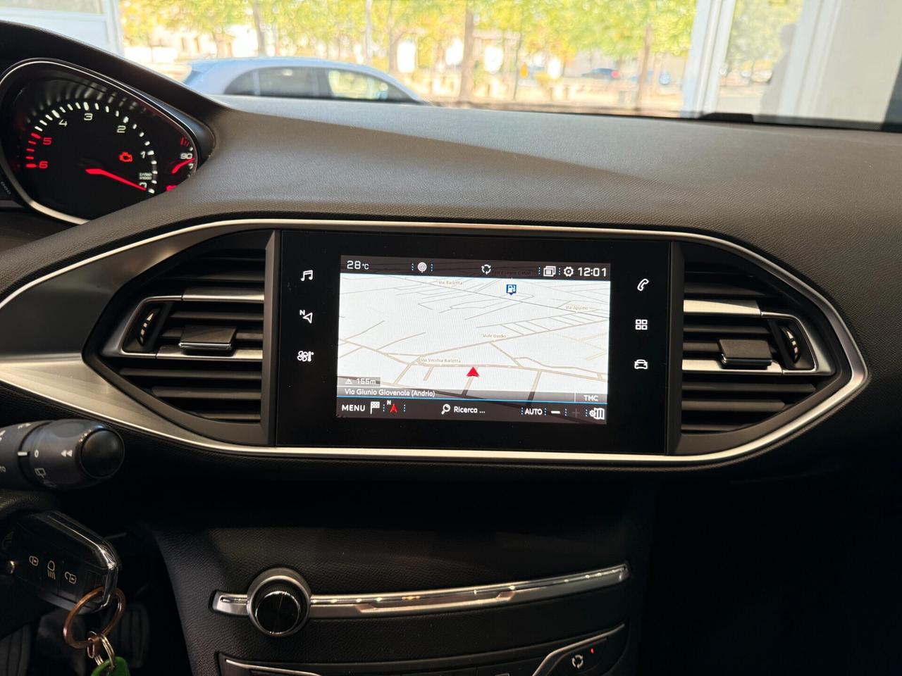 Peugeot 308 BlueHDi 100 S&S "NAV/LED"