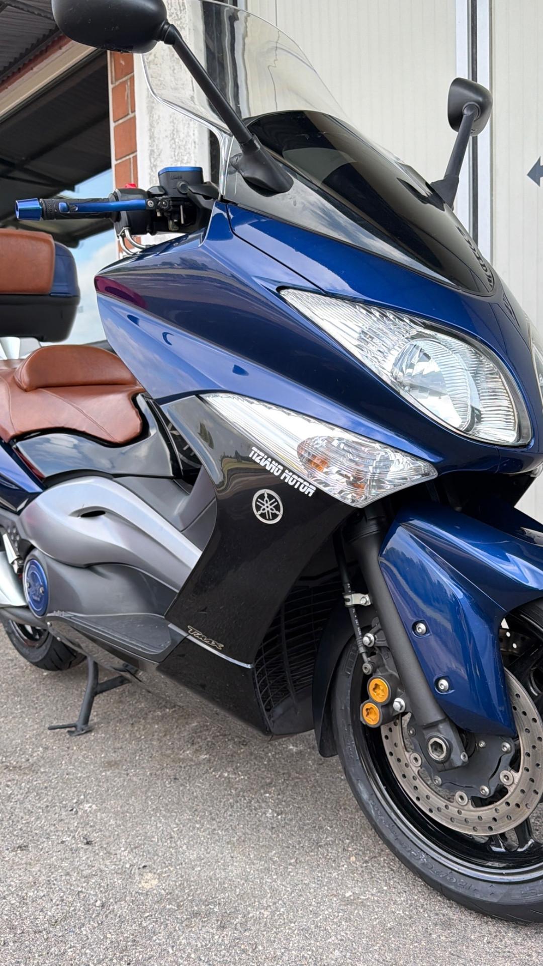Yamaha T Max 500