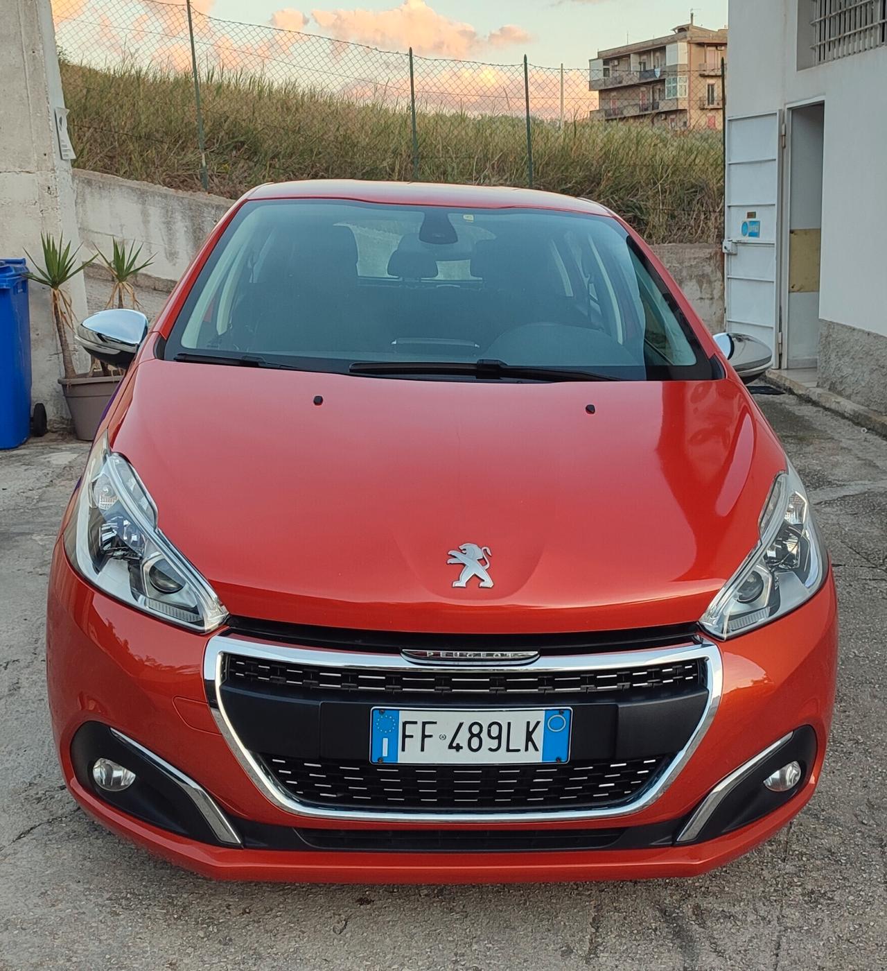 Peugeot 208 BlueHDi 75 5 porte Allure