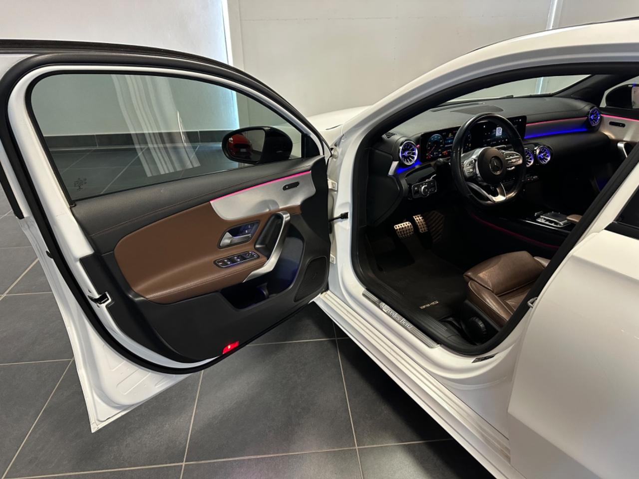 MERCEDES-BENZ A 250I PACK AMG PREMIUM 224CV FULL LED