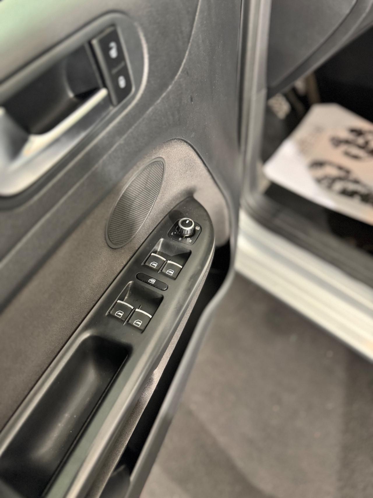 Volkswagen Golf Plus 1.6 TDI DPF Highline