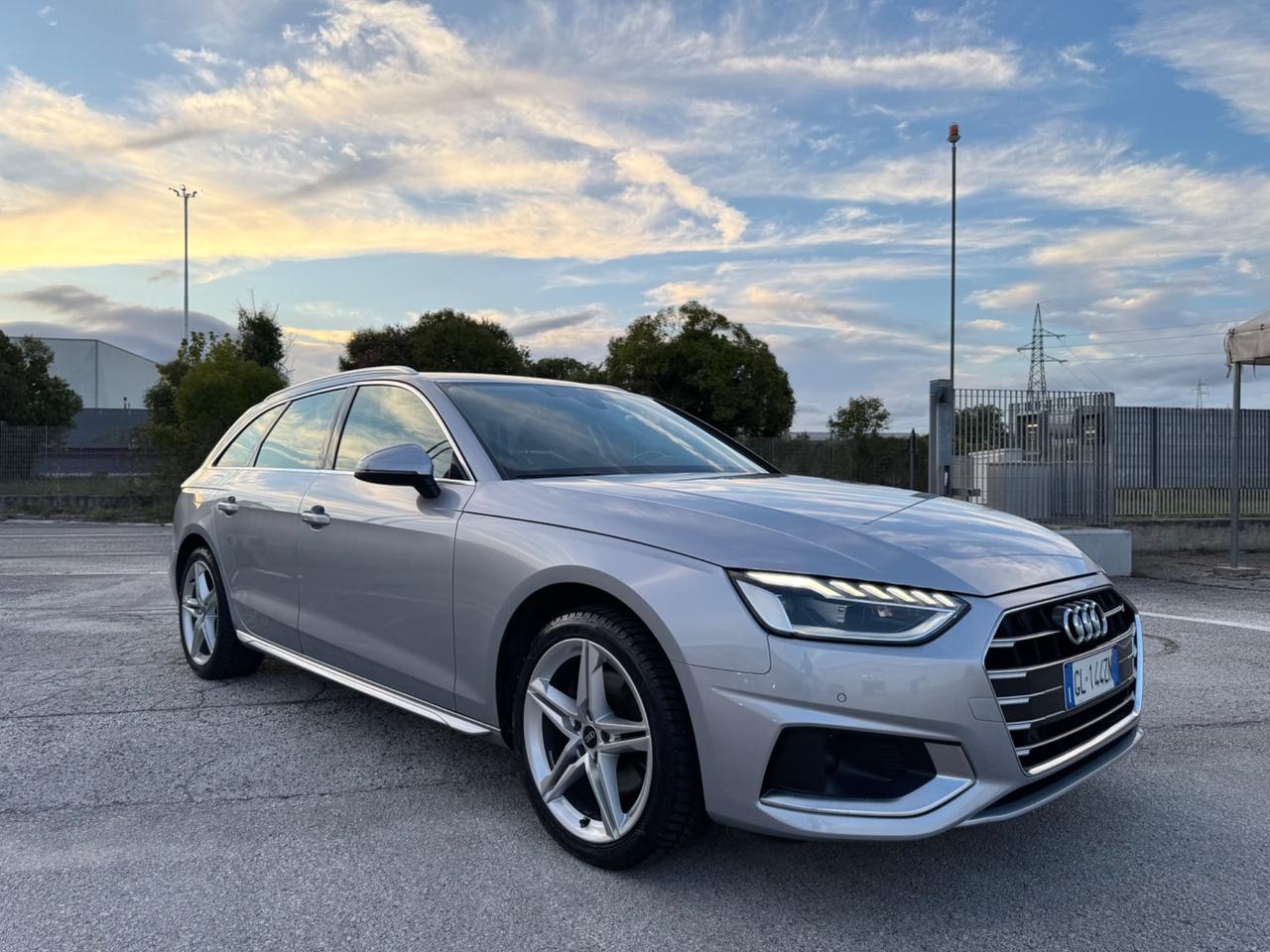 AUDI A4 Avant 2.0 Tdi Advanced - Virtual Matrix 18