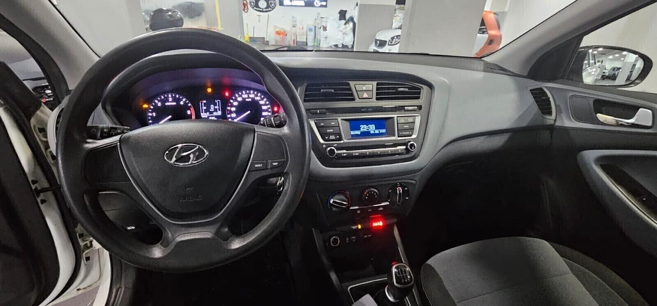 NUOVA HYUNDAI i20 COOL PLUS - UFFICIALE ITALIANA