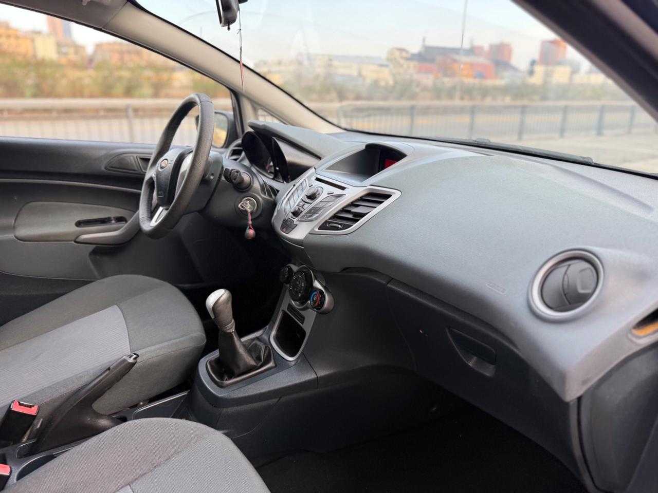 Ford Fiesta 1.2 82CV 3 porte Titanium unico Propietario