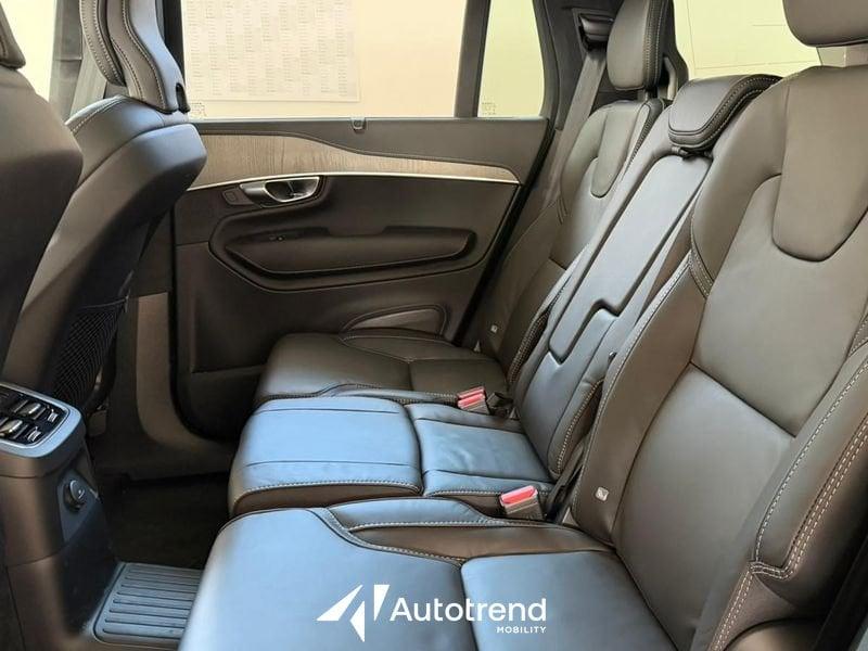 Volvo XC90 Plug-In Hybrid T8 310+145 CV Plug-in Hybrid AWD Automatica 7 posti Ultra Dark