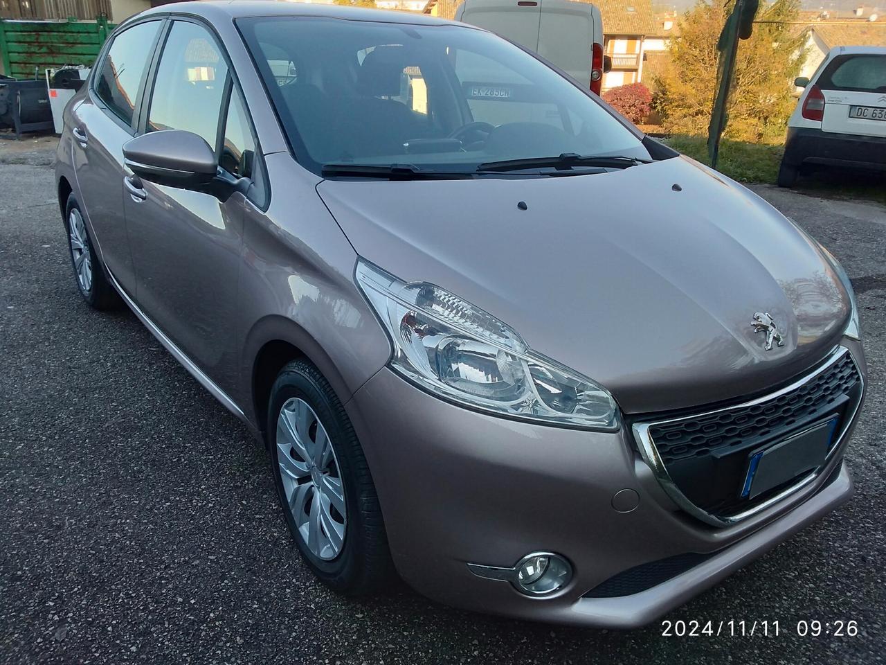 Peugeot 208 1.2 VTi NEO PATENTATI