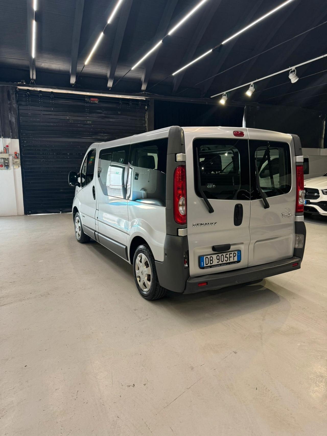 Renault Trafic 9 POSTI