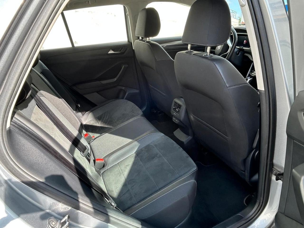 Volkswagen T-Roc 2.0 TDI SCR 150 CV DSG R-Line