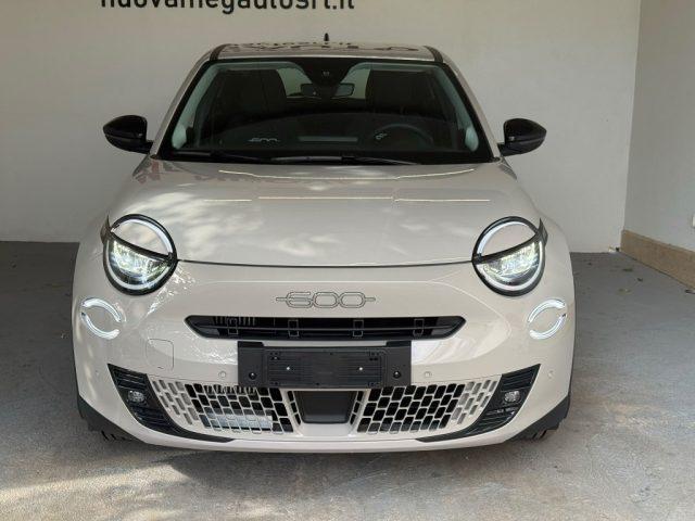 FIAT 600 Hybrid 110 CV DCT MHEV Business