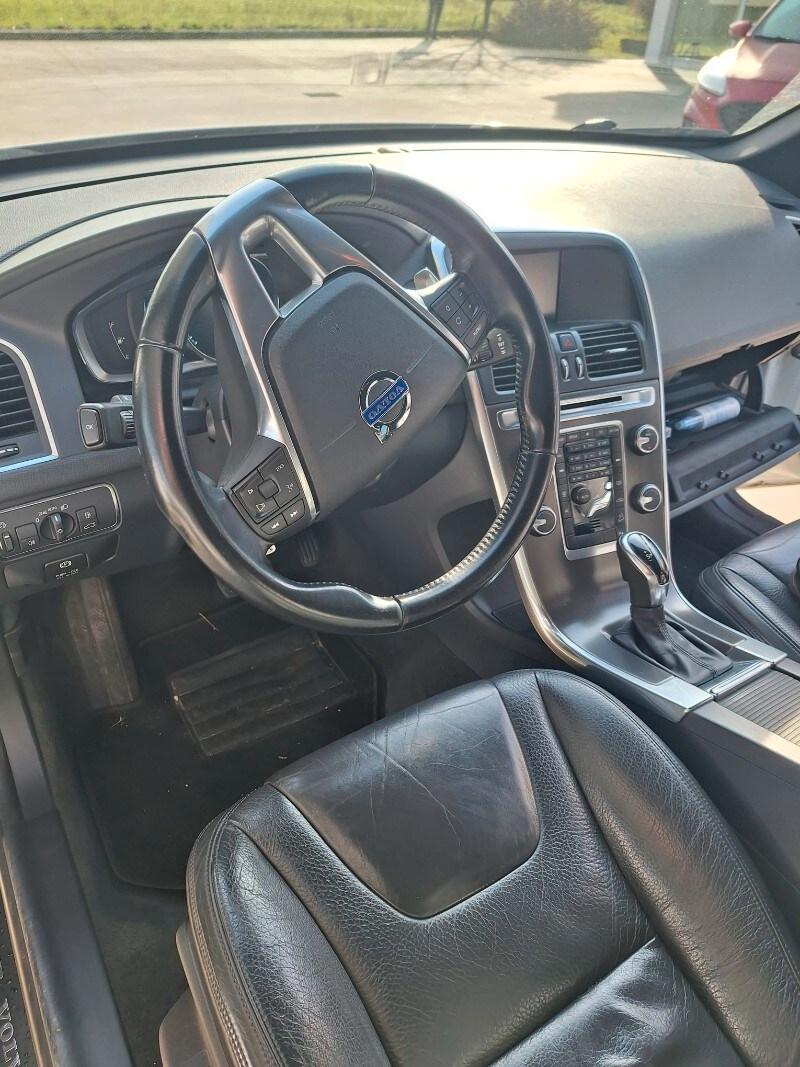 VOLVO XC60 (2008-2018) XC60 D5 AWD Geartronic S...