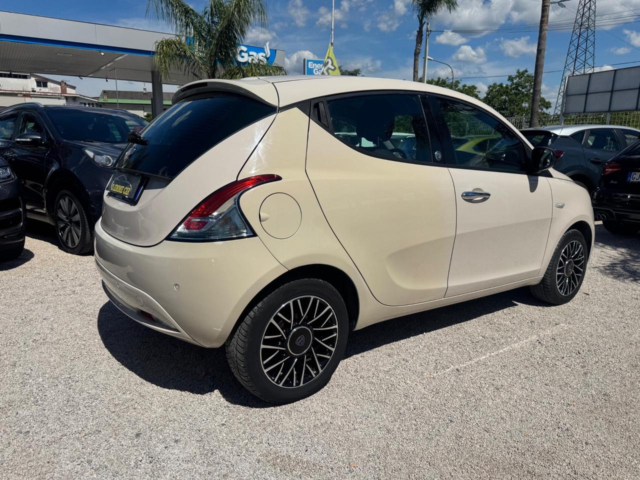 LANCIA YPSILON 1.2 GPL ECOCHIC GOLD 100.000KM