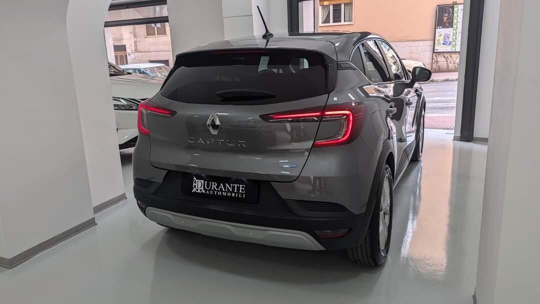 Renault Captur Full Hybrid E-Tech 145 CV Zen