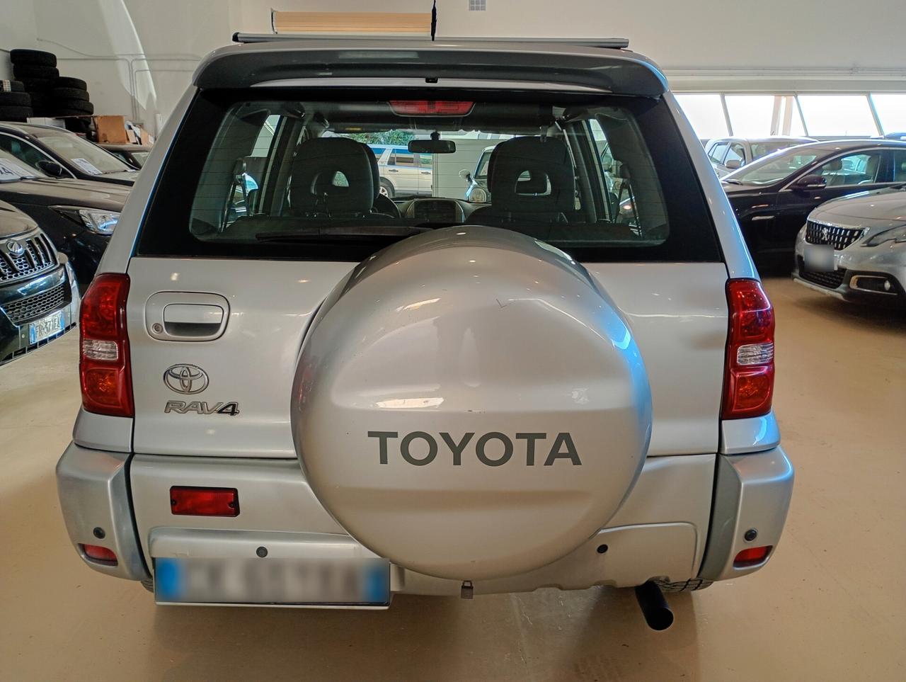 Toyota RAV 4 RAV4 2.0 Tdi D-4D cat 5 porte Sol