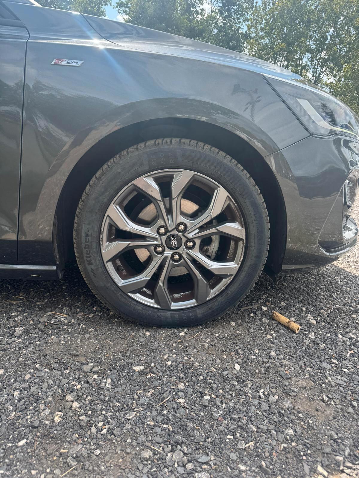 Ford Focus 1.0 EcoBoost Hybrid 125 CV 5p. ST-Line