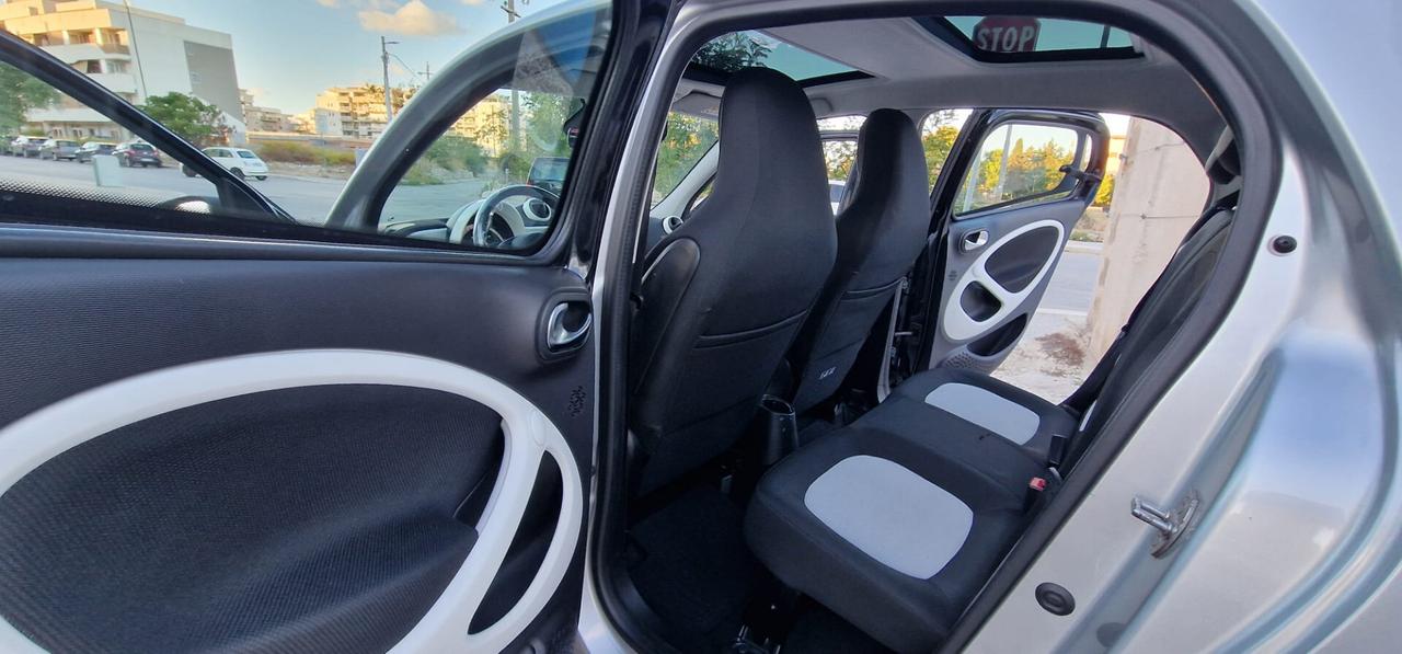 Smart ForFour 70 1.0 Prime 2015