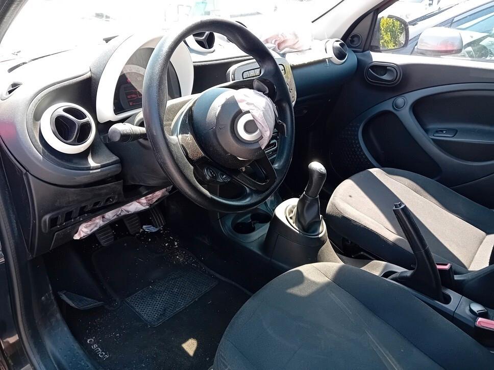 Smart ForFour 70 1.0 Youngster