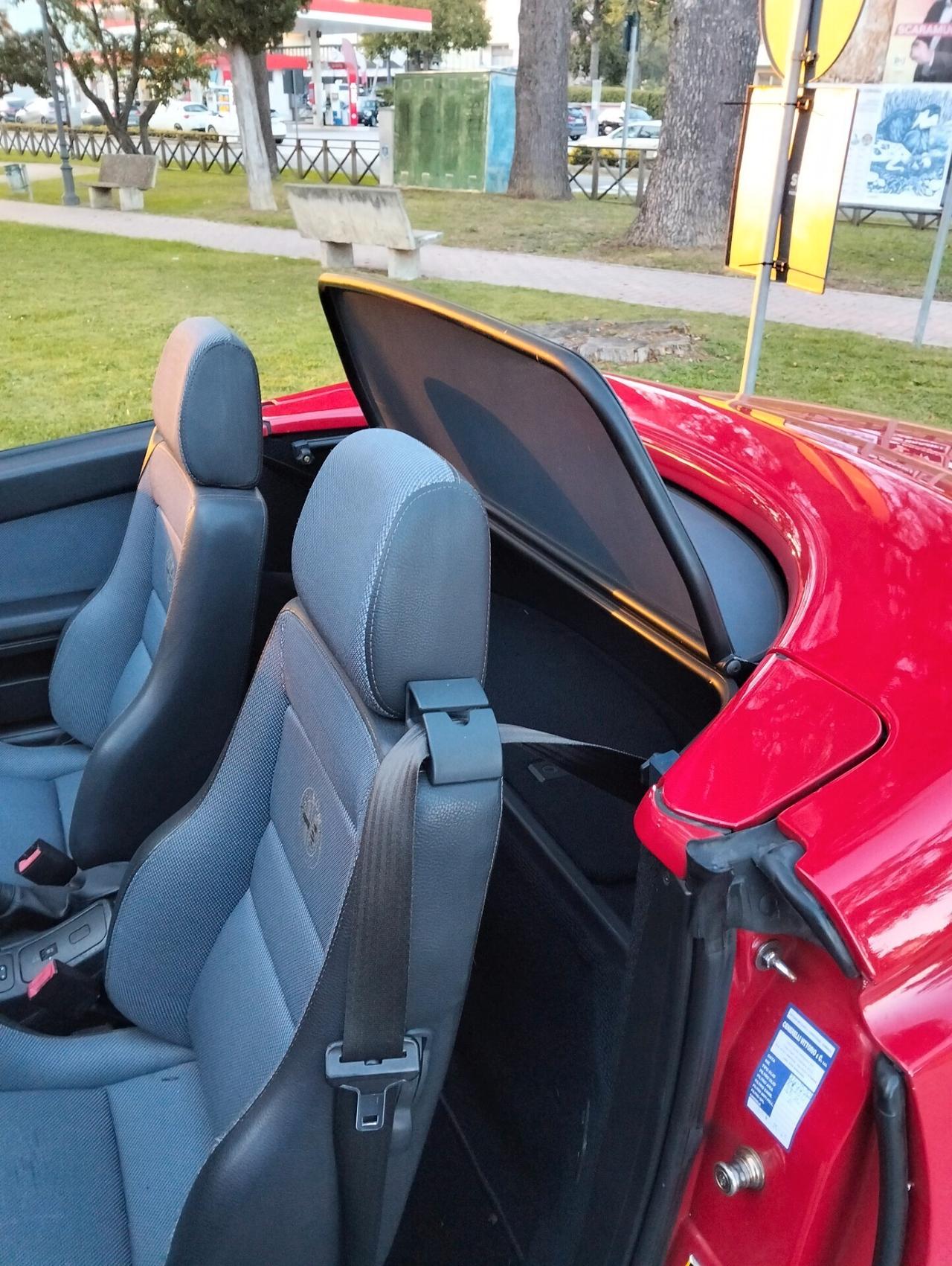 Alfa Romeo Spider 916