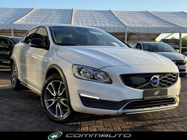 VOLVO S60 Cross Country D3 Geartronic Summum