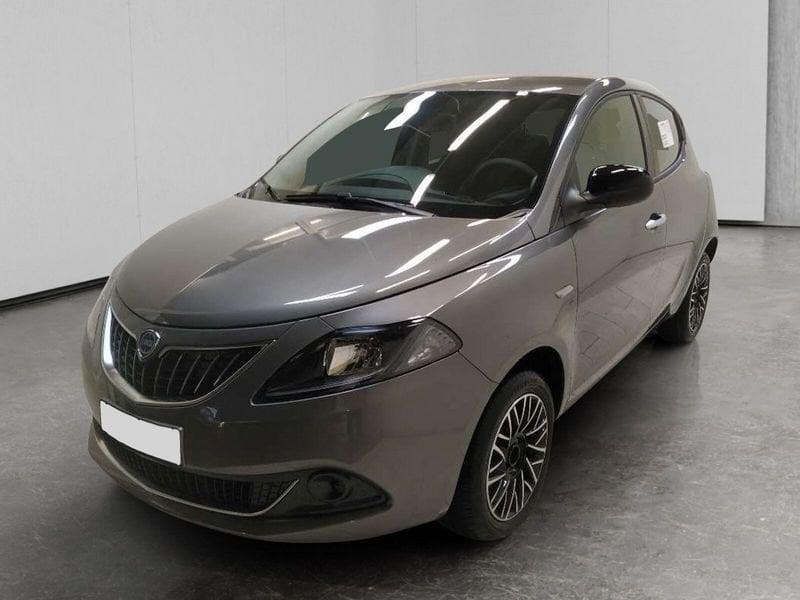 Lancia Ypsilon 1.0 firefly hybrid Platino s&s 70cv