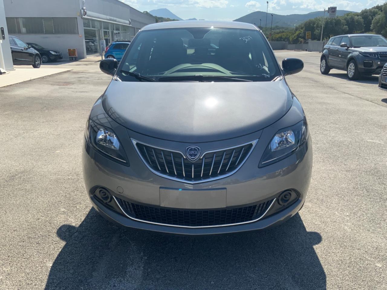 Lancia Ypsilon 1.0 FireFly 5 porte S&S Hybrid Platino