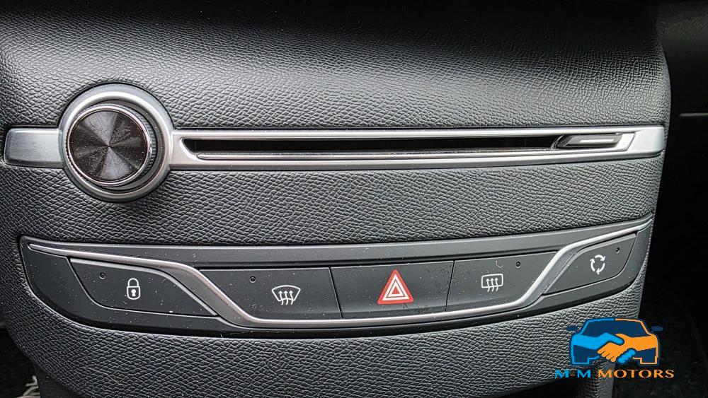 Peugeot 308 5 Porte 308 5p 1.5 bluehdi Gt Line s&s 130cv