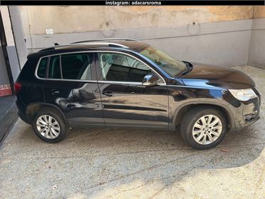 VOLKSWAGEN TIGUAN 2.0 AUTOMATICO