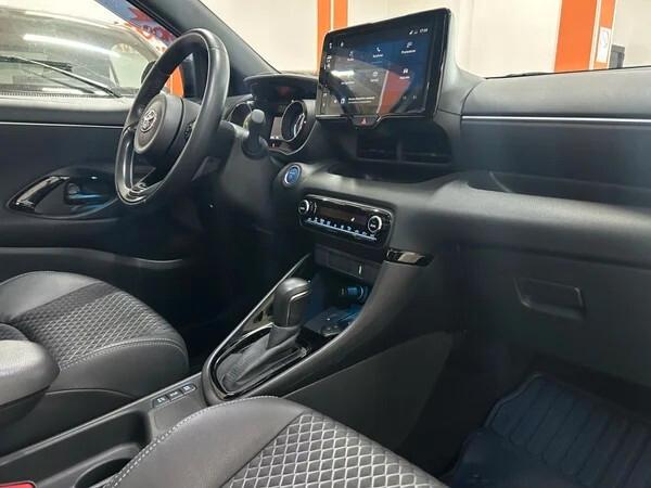 Toyota Yaris 1.5 Hybrid 5 porte Lounge
