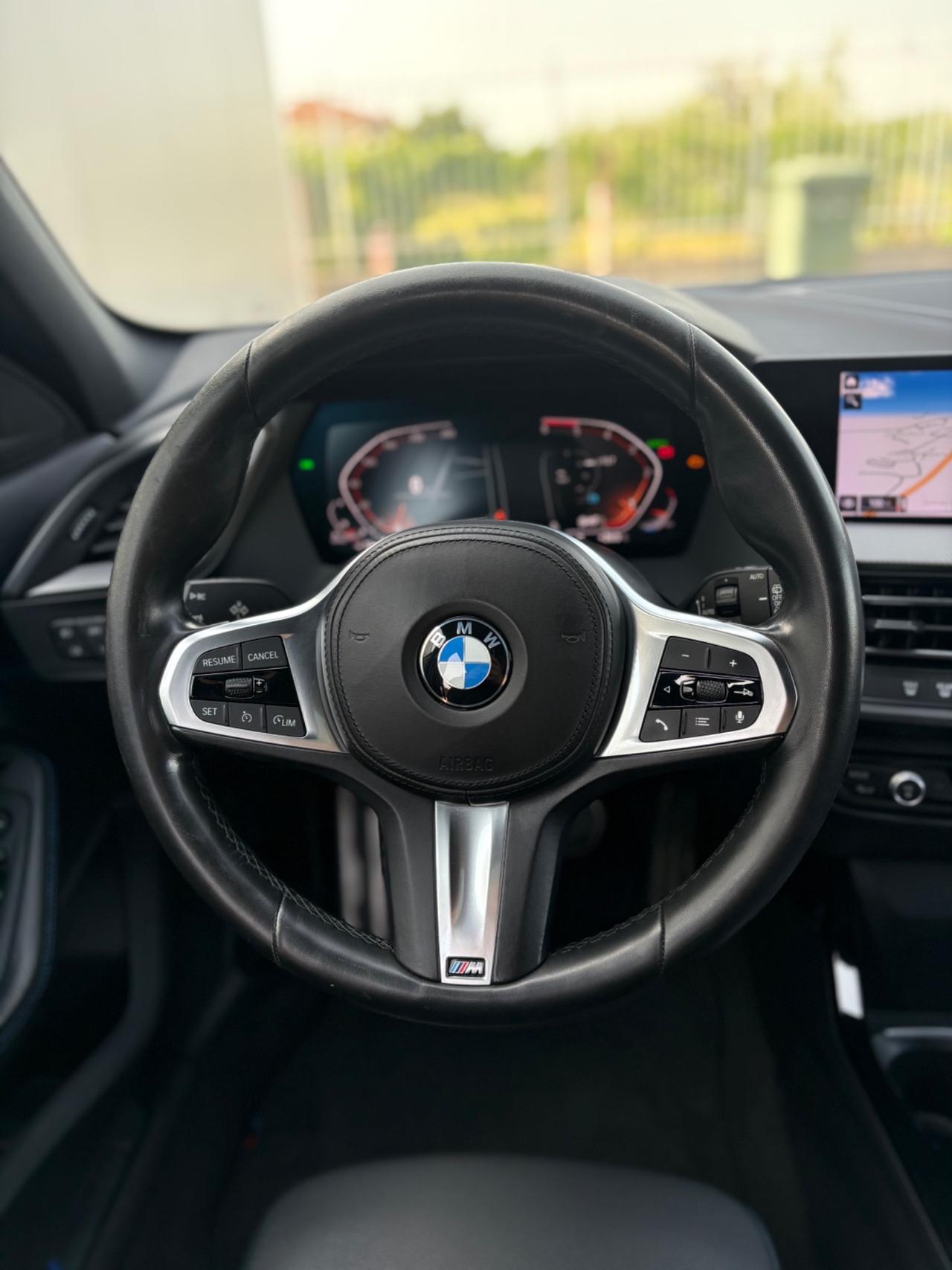 Bmw 116 116d 5p. Msport