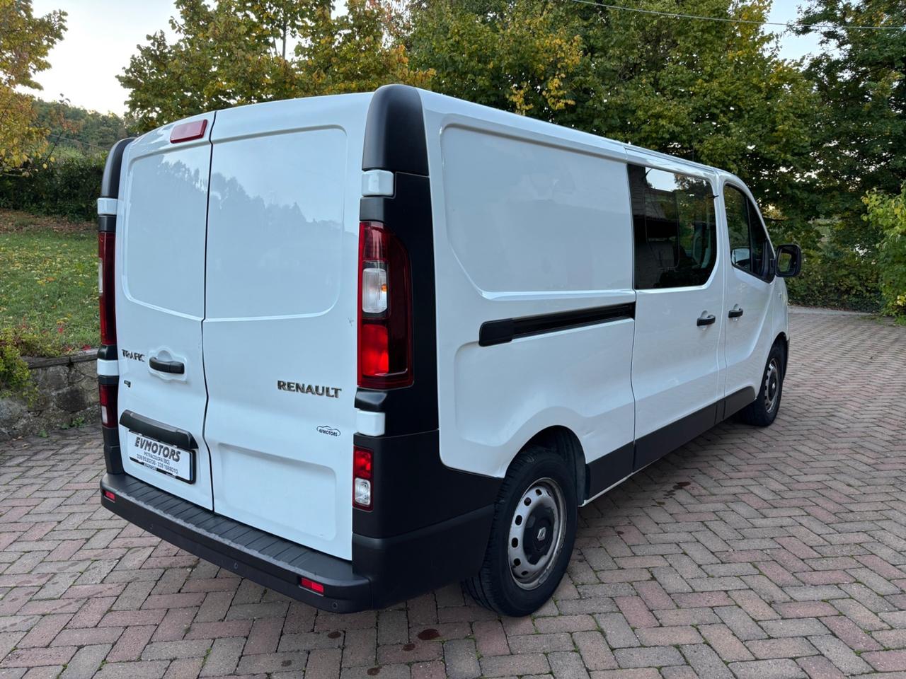 Renault Trafic T27 2.0 dCi 120CV 6 POSTI - 09/2020
