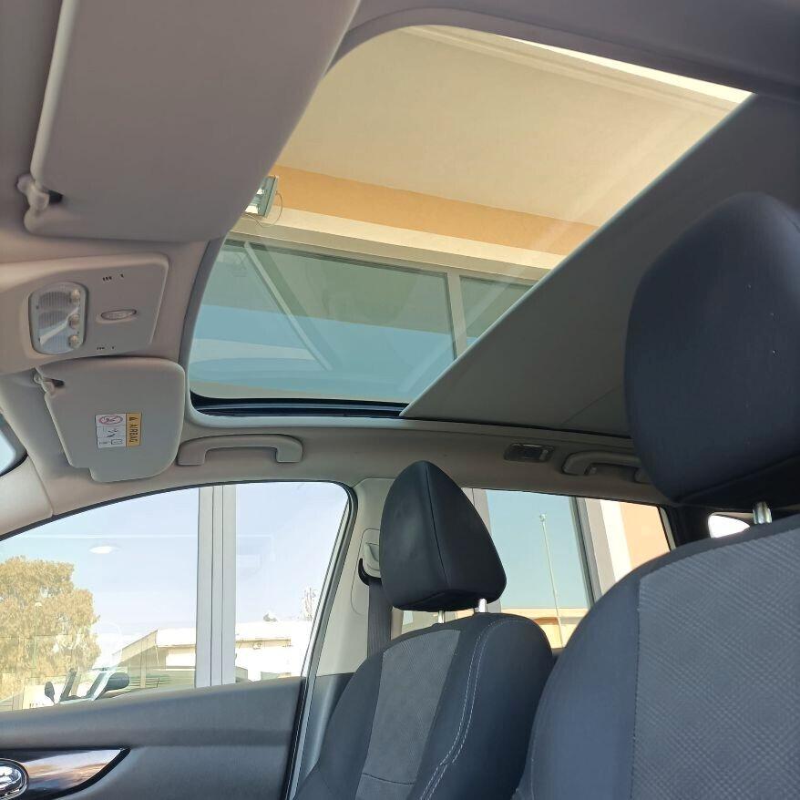 Nissan Qashqai 1.6 dCi Tekna Autocarro