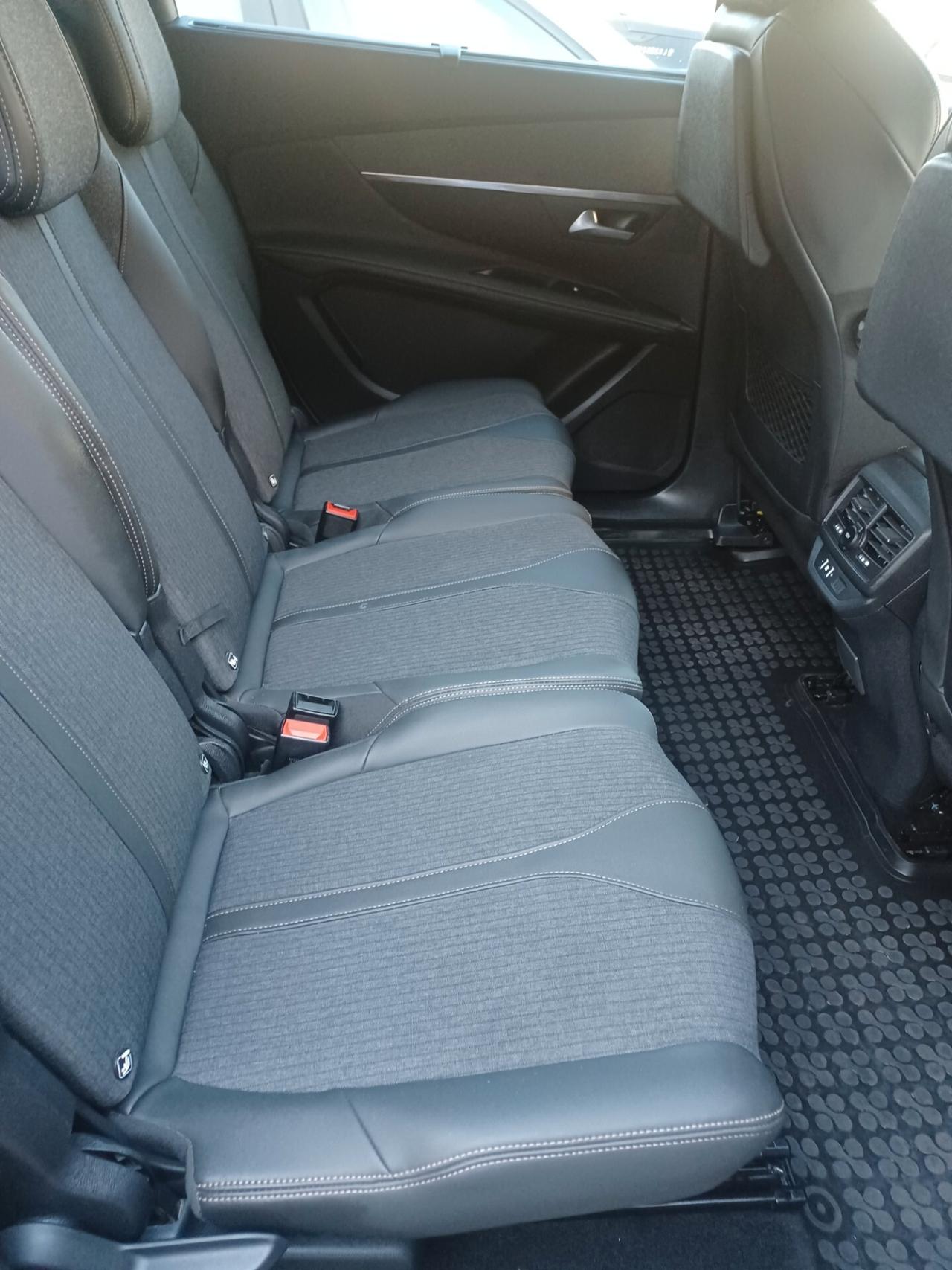 Peugeot 5008 1.5 HDi EAT 8 GT LINE 7 POSTI