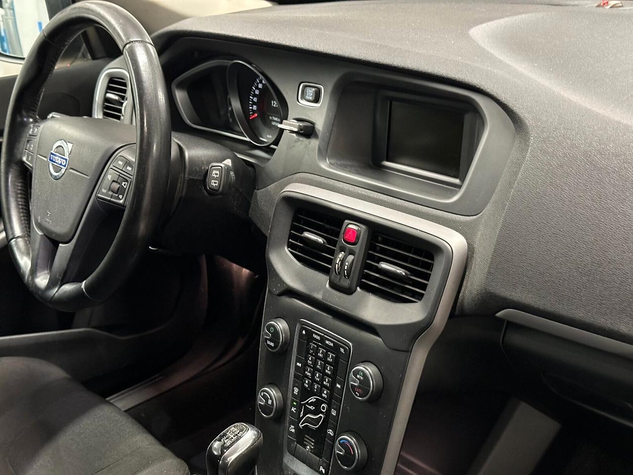 Volvo V40 1.6 D2 KINETIC - PER NEOPATENTATI
