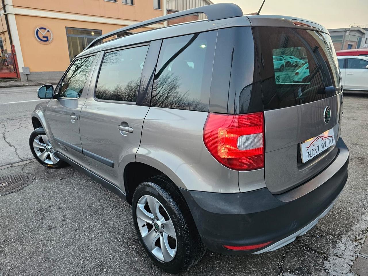 Skoda Yeti 1.6 TDI 105cv GreenLine*Unipro*Euro5*