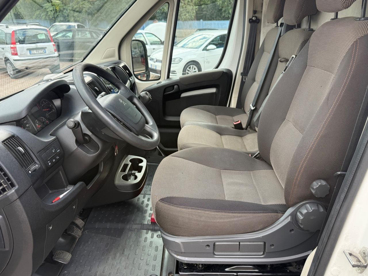 Peugeot Boxer 330 2.2 BlueHDi 120 S&S PC-TN Furgone